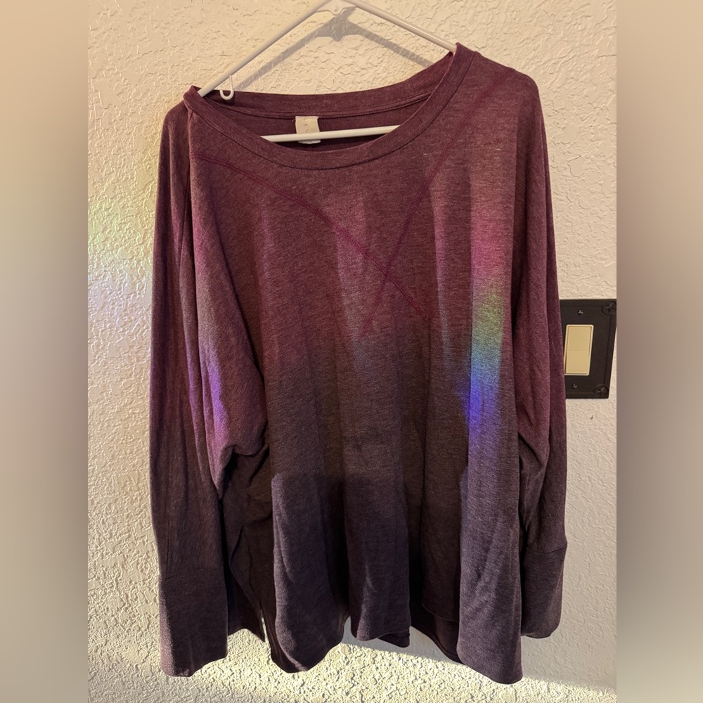 Livi Active Women's Long Sleeve Purple Ombre Top